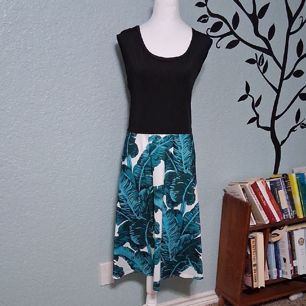 Black and Teal Leaf Print Dress